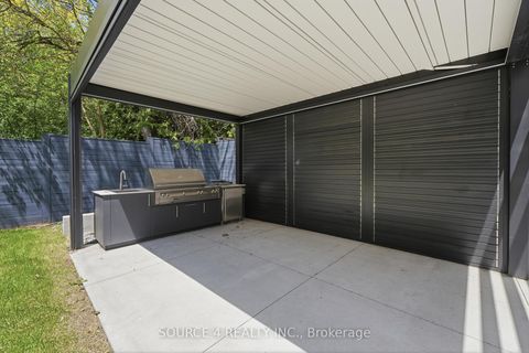 Photo 45 at 9 Sandpiper Court, Donalda, Toronto