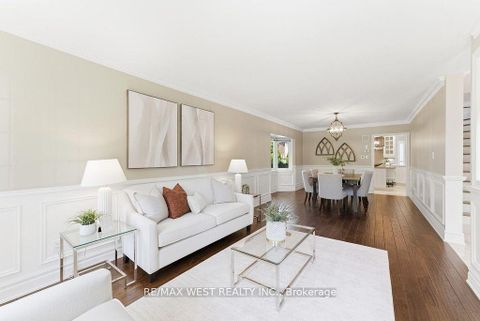 Photo 3 at 205 Fletcher Drive, Maple, Vaughan