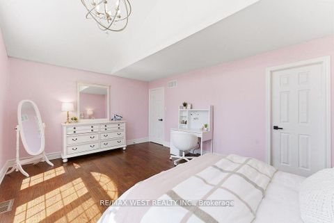 Photo 25 at 205 Fletcher Drive, Maple, Vaughan