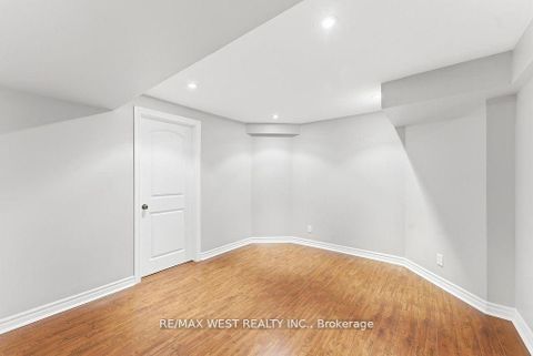 Photo 28 at 205 Fletcher Drive, Maple, Vaughan