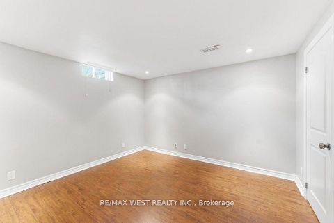 Photo 31 at 205 Fletcher Drive, Maple, Vaughan