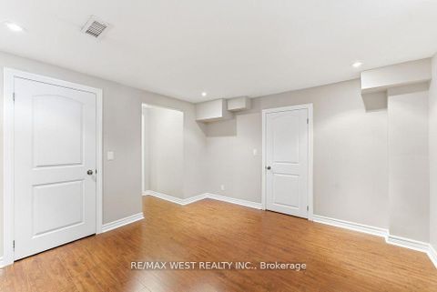 Photo 32 at 205 Fletcher Drive, Maple, Vaughan