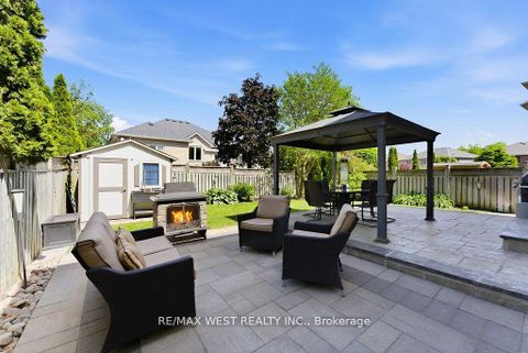 Photo 35 at 205 Fletcher Drive, Maple, Vaughan