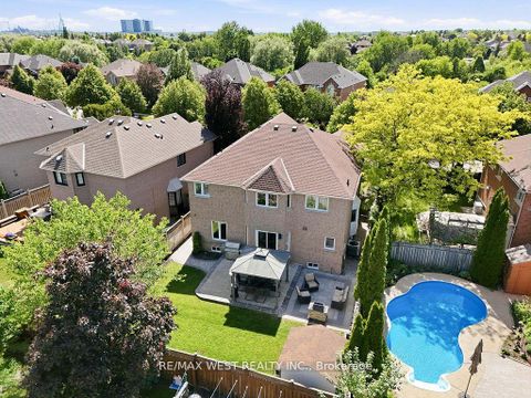 Photo 39 at 205 Fletcher Drive, Maple, Vaughan