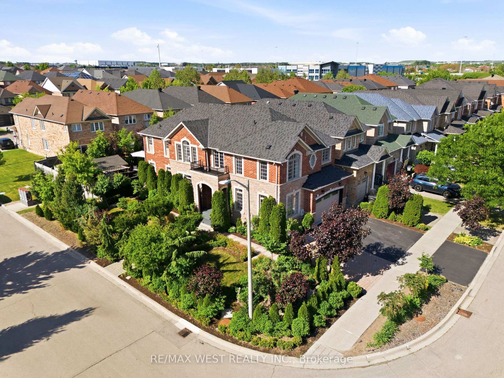 127 Ozner Crescent, Vellore Village, Vaughan photo number 2