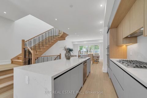 Photo 15 at 21 Sixteenth Street, New Toronto, Toronto