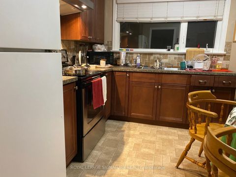 Photo 3 at 59 Penetang Street, Codrington, Barrie