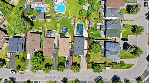 Photo 3 at 68 Overbank Drive, McLaughlin, Oshawa