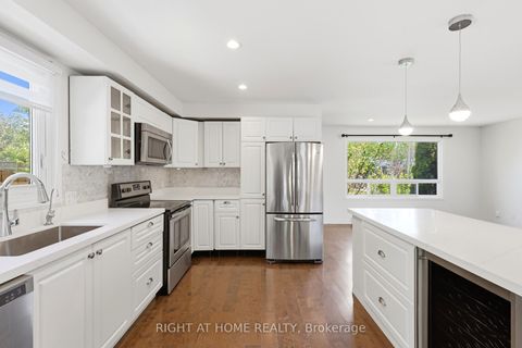 Photo 12 at 68 Overbank Drive, McLaughlin, Oshawa