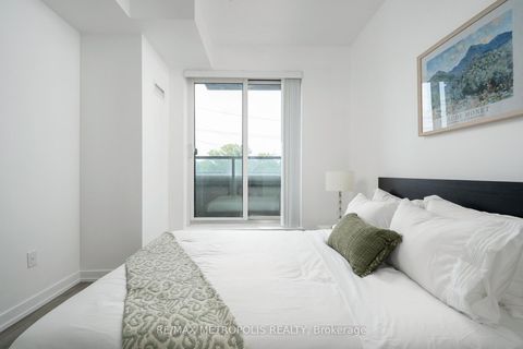 Photo 8 at 307 - 2300 St Clair Avenue W, Junction Area, Toronto