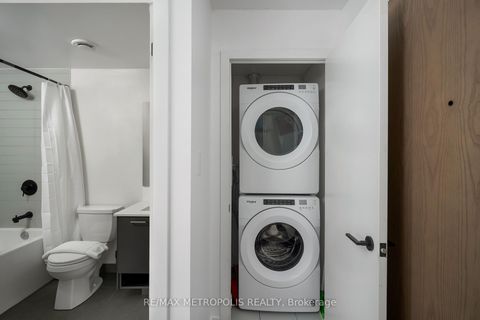 Photo 16 at 307 - 2300 St Clair Avenue W, Junction Area, Toronto