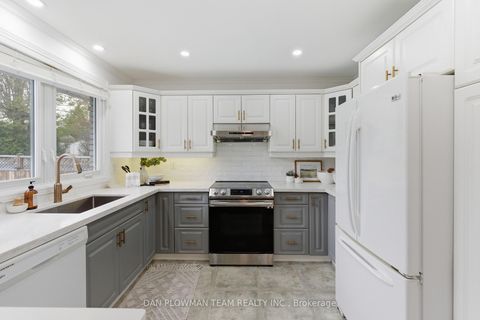 Photo 12 at 986 Central Park Boulevard N, Centennial, Oshawa
