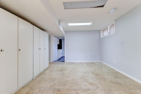 Photo 18 at 280 Waterloo Avenue, Bathurst Manor, Toronto