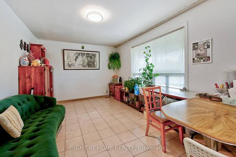 Photo 3 at 34 William Cragg Drive, CFB, Toronto