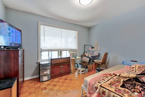 Photo 9 at 34 William Cragg Drive, CFB, Toronto