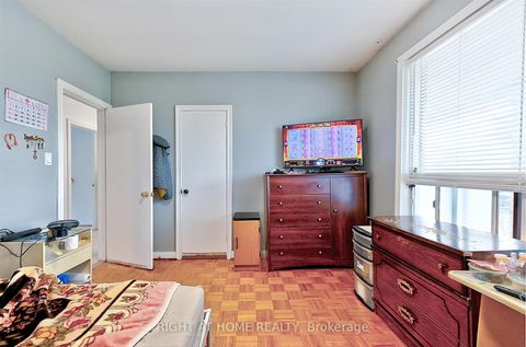 Photo 10 at 34 William Cragg Drive, CFB, Toronto
