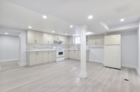 Photo 15 at 34 William Cragg Drive, CFB, Toronto