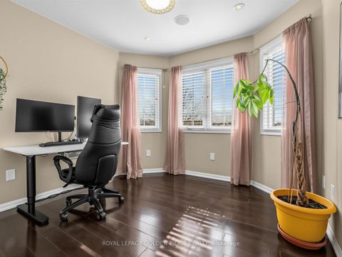 Photo 10 at 78 Bulmer Crescent, Woodland Hill, Newmarket