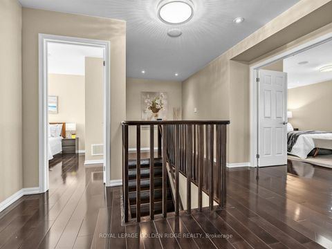 Photo 12 at 78 Bulmer Crescent, Woodland Hill, Newmarket