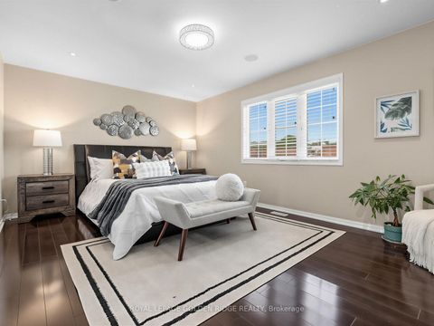Photo 16 at 78 Bulmer Crescent, Woodland Hill, Newmarket