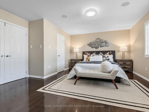 Photo 18 at 78 Bulmer Crescent, Woodland Hill, Newmarket