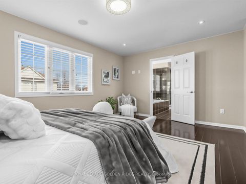Photo 19 at 78 Bulmer Crescent, Woodland Hill, Newmarket