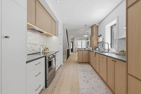 Photo 14 at 32 Howland Road, North Riverdale, Toronto