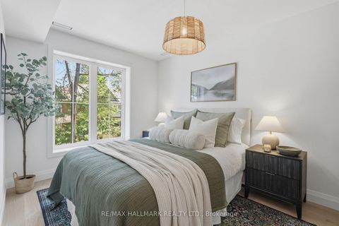 Photo 21 at 32 Howland Road, North Riverdale, Toronto