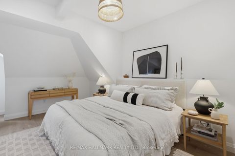 Photo 29 at 32 Howland Road, North Riverdale, Toronto