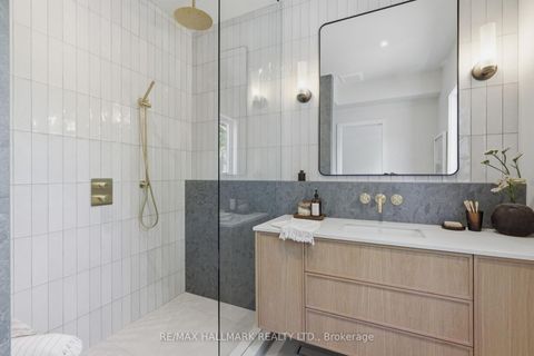 Photo 34 at 32 Howland Road, North Riverdale, Toronto
