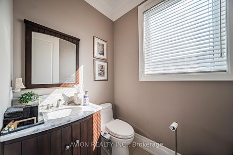 Photo 6 at 136 Homewood Avenue, Newtonbrook West, Toronto