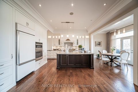 Photo 8 at 136 Homewood Avenue, Newtonbrook West, Toronto