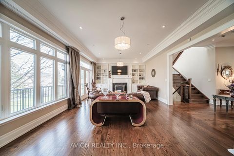 Photo 11 at 136 Homewood Avenue, Newtonbrook West, Toronto