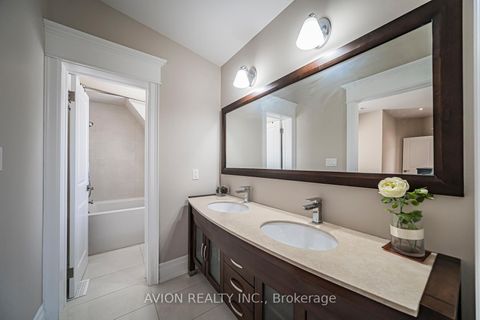 Photo 21 at 136 Homewood Avenue, Newtonbrook West, Toronto