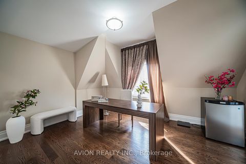 Photo 24 at 136 Homewood Avenue, Newtonbrook West, Toronto