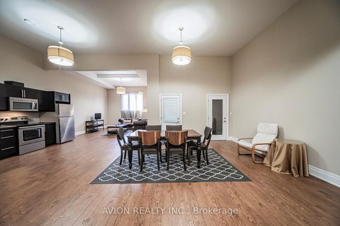 Photo 28 at 136 Homewood Avenue, Newtonbrook West, Toronto