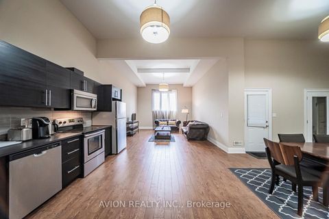 Photo 31 at 136 Homewood Avenue, Newtonbrook West, Toronto