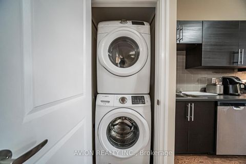 Photo 36 at 136 Homewood Avenue, Newtonbrook West, Toronto