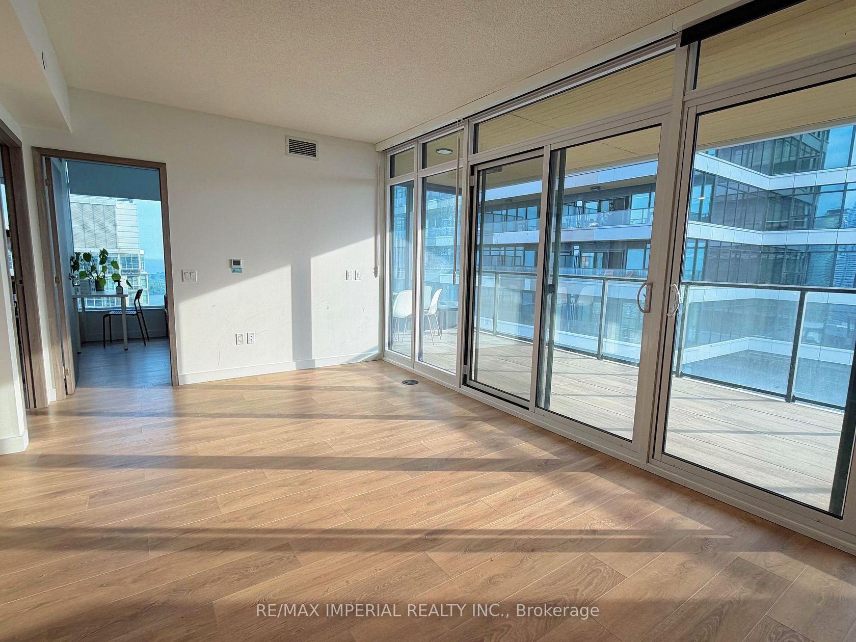 4210 - 1 Concord cityplace Way, Waterfront Communities C1, Toronto photo number 2