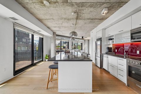 Photo 2 at Ph39 - 47 Lower River Street, Moss Park, Toronto