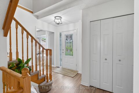 Photo 2 at 865 Lochness Crescent, McLaughlin, Oshawa