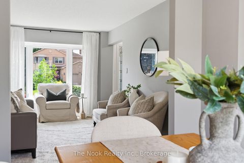 Photo 5 at 865 Lochness Crescent, McLaughlin, Oshawa