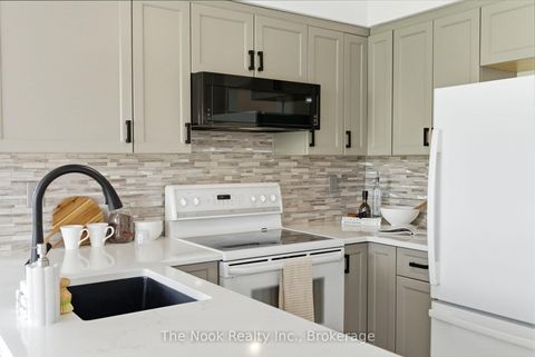 Photo 15 at 865 Lochness Crescent, McLaughlin, Oshawa