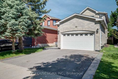 Photo 2 at 46 Venice Crescent, Beverley Glen, Vaughan
