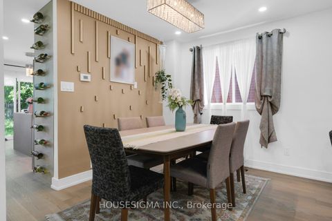 Photo 10 at 46 Venice Crescent, Beverley Glen, Vaughan