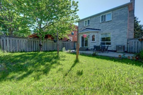 Photo 39 at 46 Venice Crescent, Beverley Glen, Vaughan