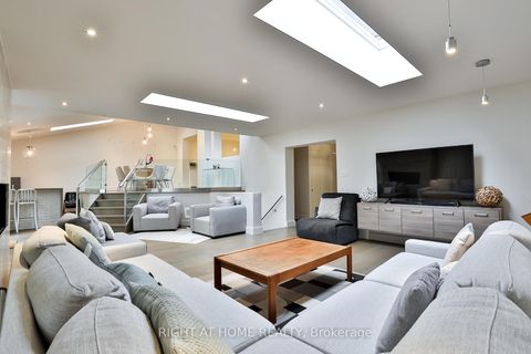 Photo 5 at 34 Scarcliff Gardens, Guildwood, Toronto