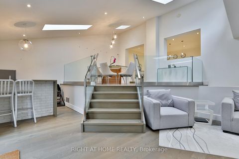Photo 7 at 34 Scarcliff Gardens, Guildwood, Toronto