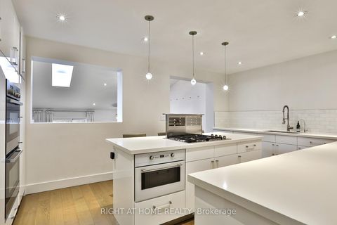 Photo 16 at 34 Scarcliff Gardens, Guildwood, Toronto