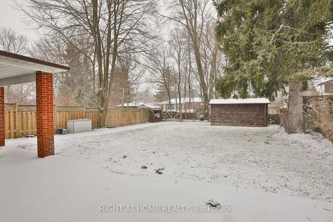 Photo 29 at 34 Scarcliff Gardens, Guildwood, Toronto